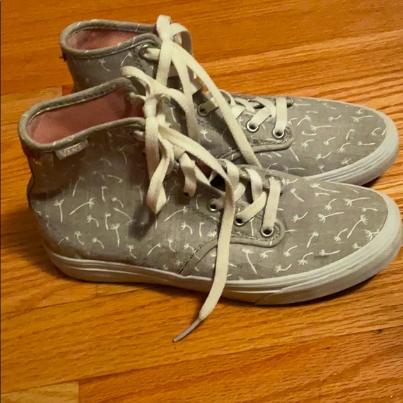 Women’s high top vans - Picture 2 of 2
